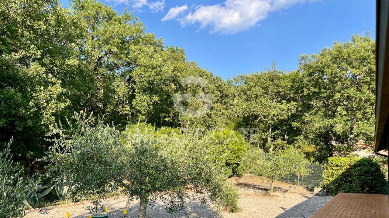 Villa a Magione, Italia, 266.2 m² - foto 8