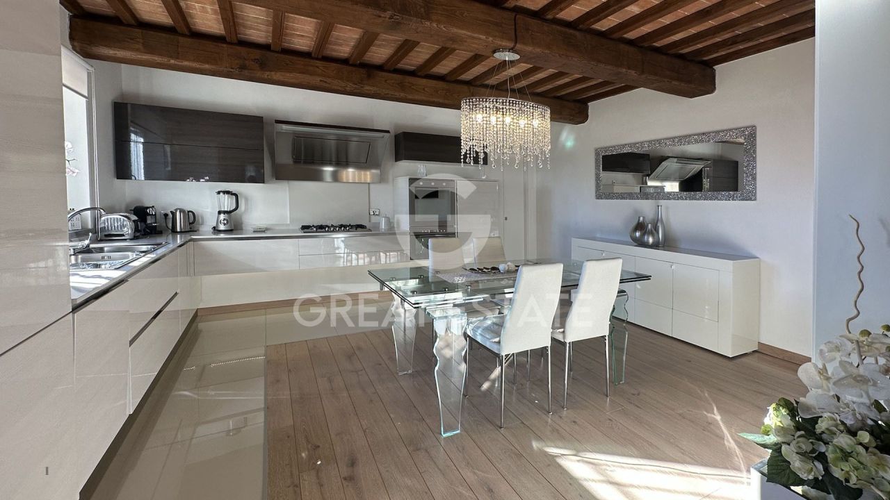 House Monte San Savino, Italy, 167.15 m² - picture 15