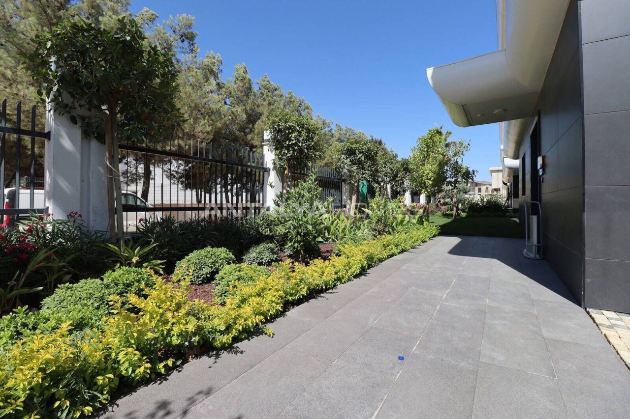 Villa en Antalya, Turquia, 343 m² - imagen 1