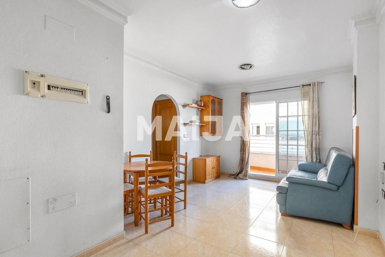 Apartment in Torrevieja, Spain, 45 m² - picture 2