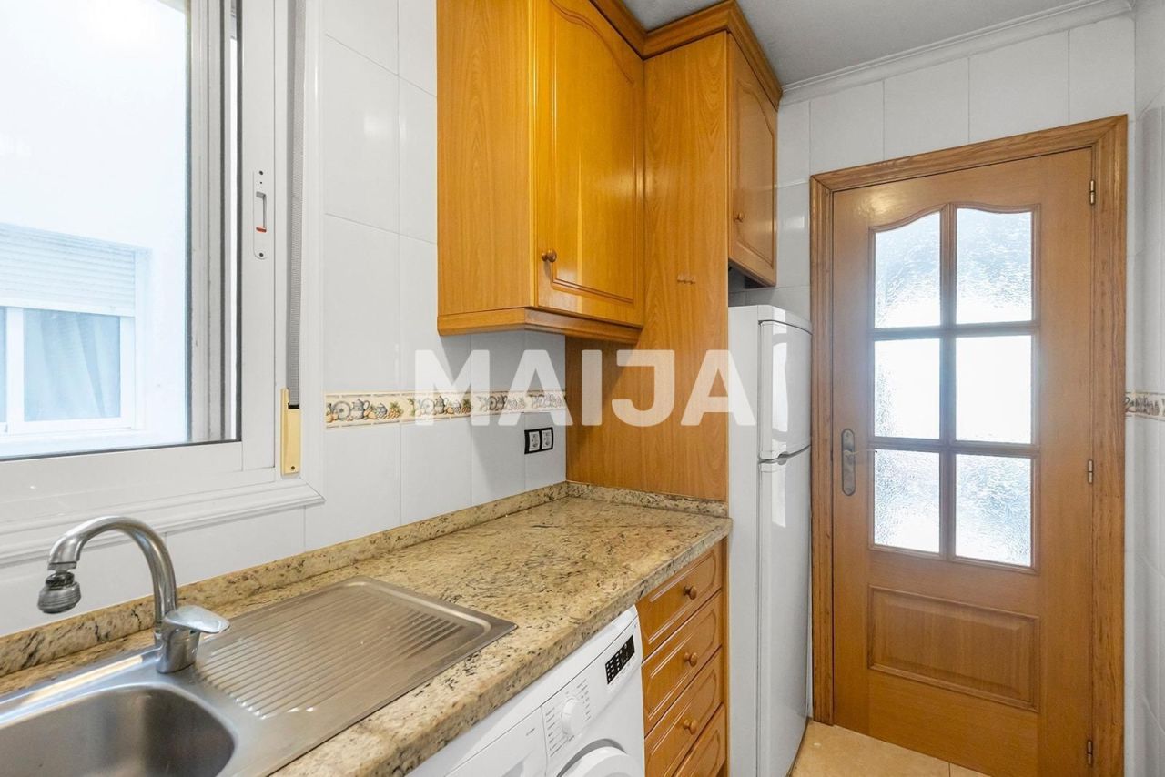 Apartment in Torrevieja, Spain, 45 m² - picture 7