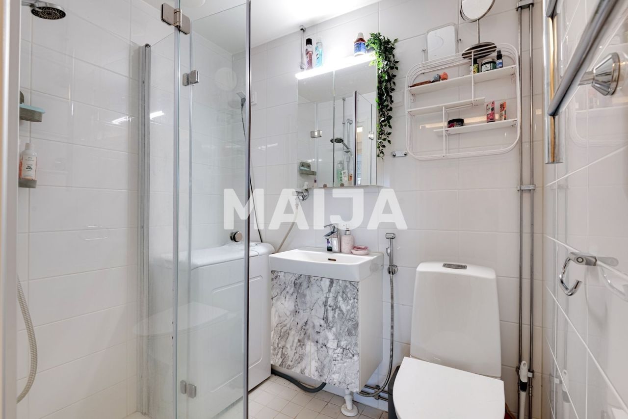 Apartment in Helsinki, Finland, 66 m² - picture 15