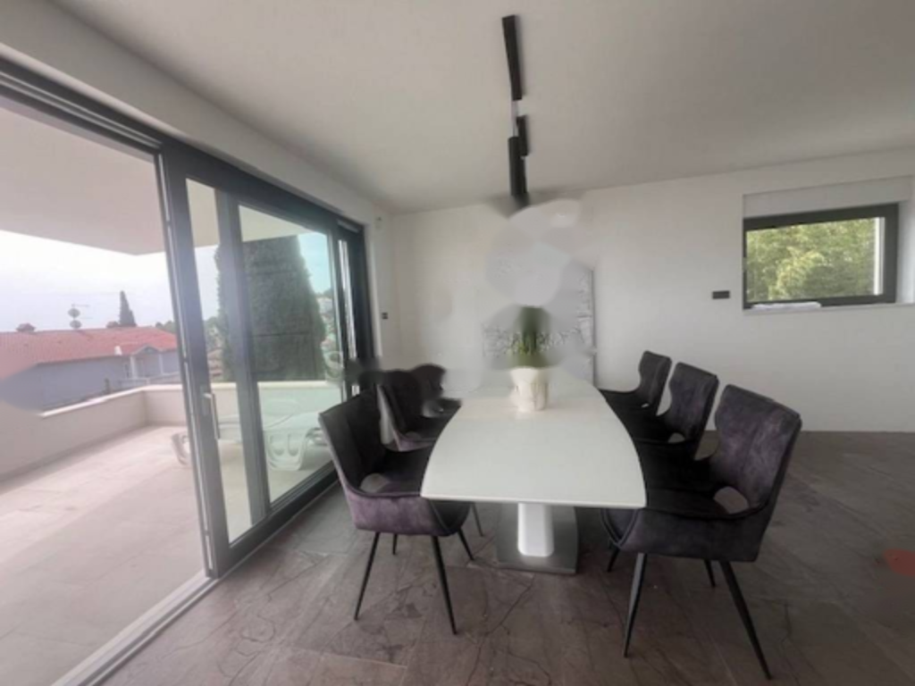 Flat in Opatija, Croatia, 150 m² - picture 1