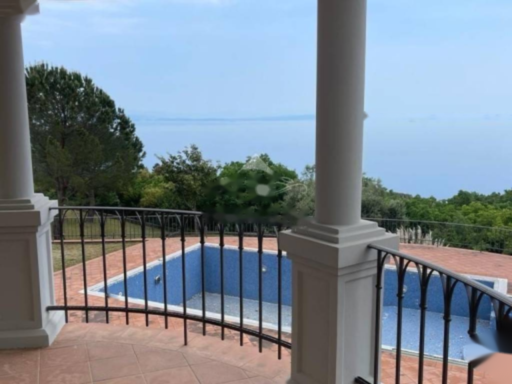 House in Opatija, Croatia, 536 m² - picture 1