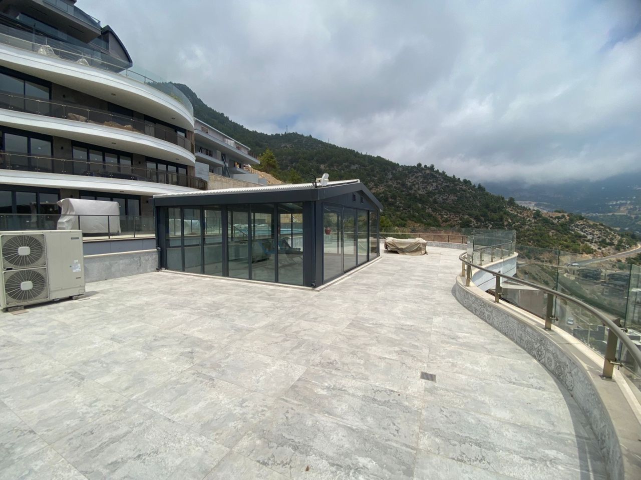 Villa en Alanya, Turquia, 1 000 m² - imagen 11