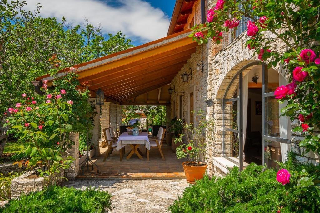 Villa in Svetvincenat, Croatia, 200 m² - picture 3