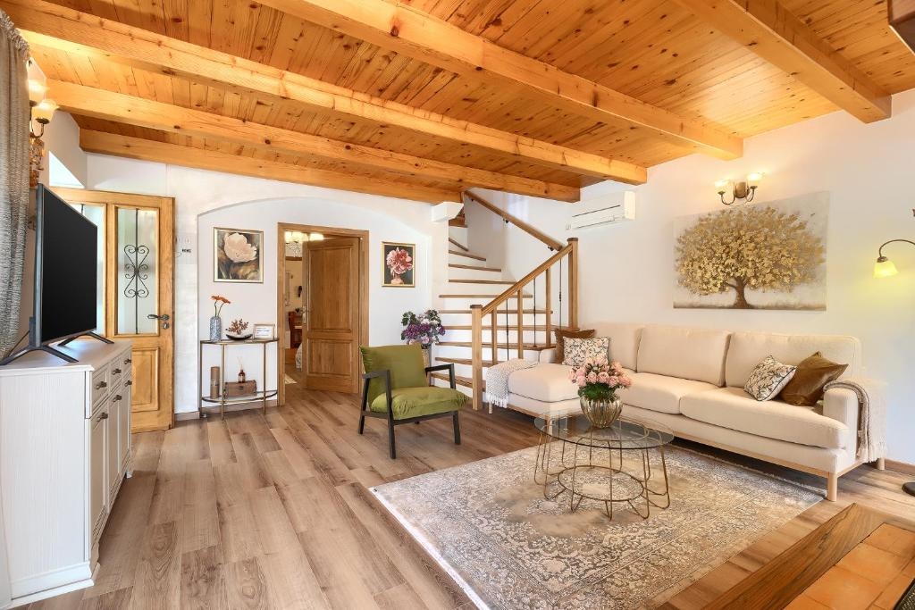 Villa in Svetvincenat, Croatia, 200 m² - picture 6