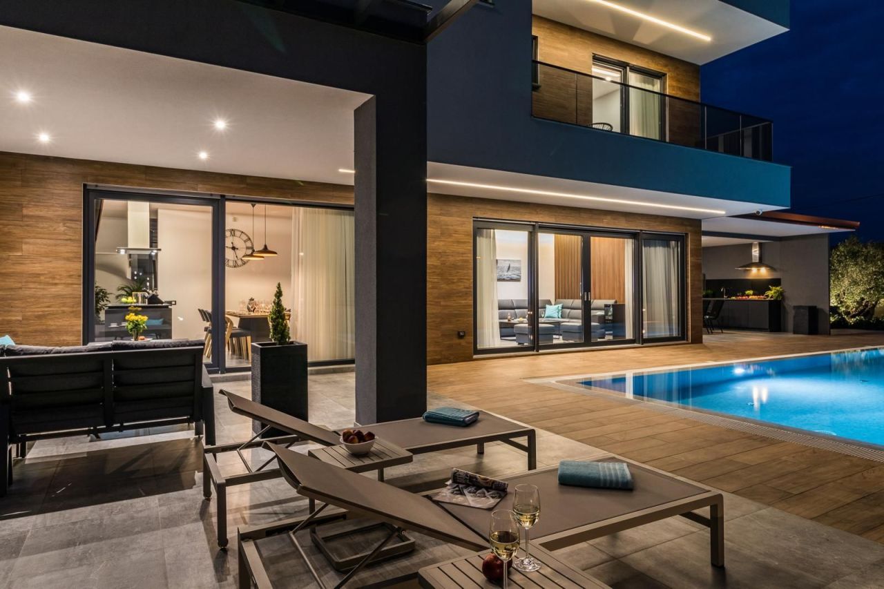 Villa à Fažana, Croatie, 350 m² - image 9