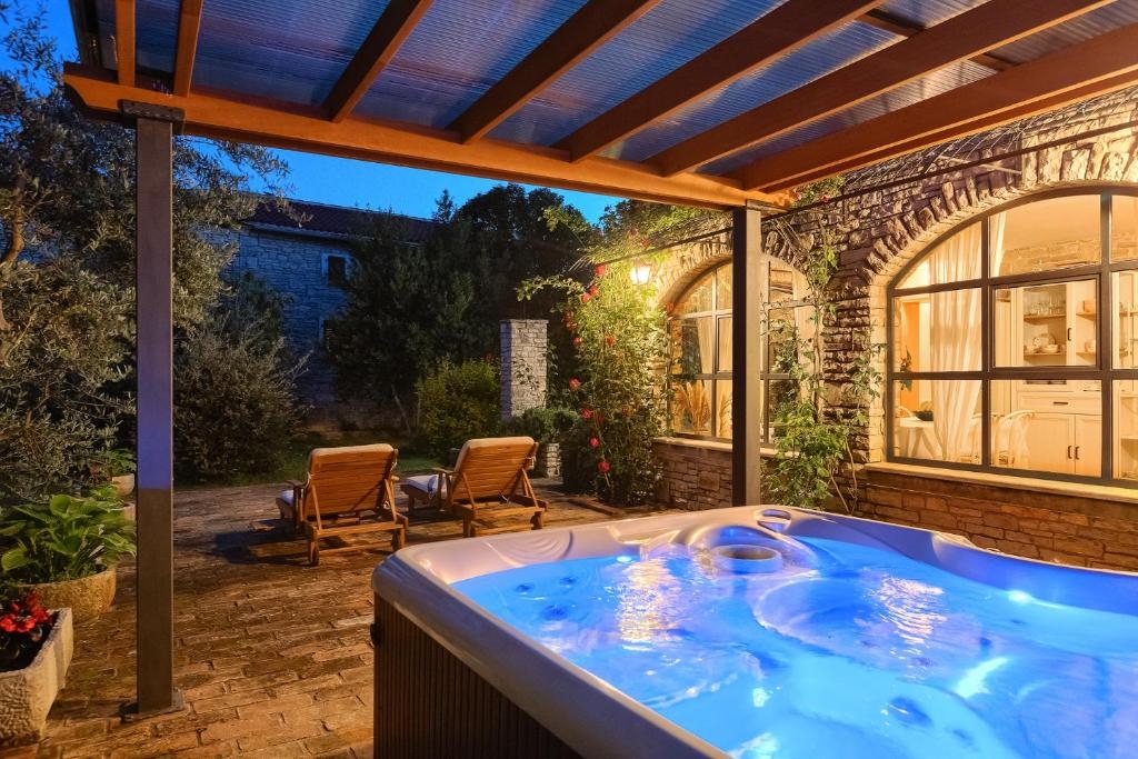 Villa in Svetvincenat, Croatia, 200 m² - picture 15