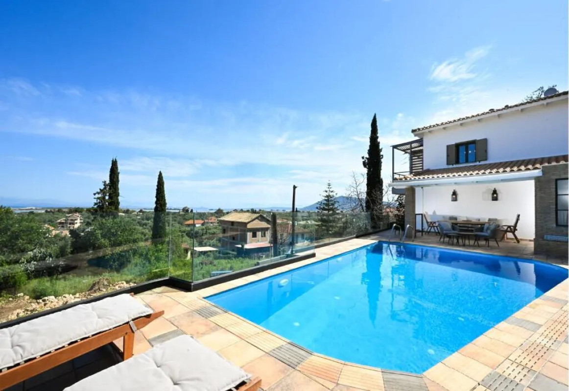 Casa sulle Isole Ionie, Grecia, 200 m² - foto 1