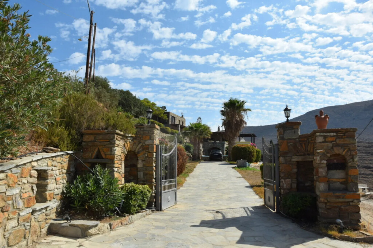 House on Cyclades, Greece, 350 m² - picture 14