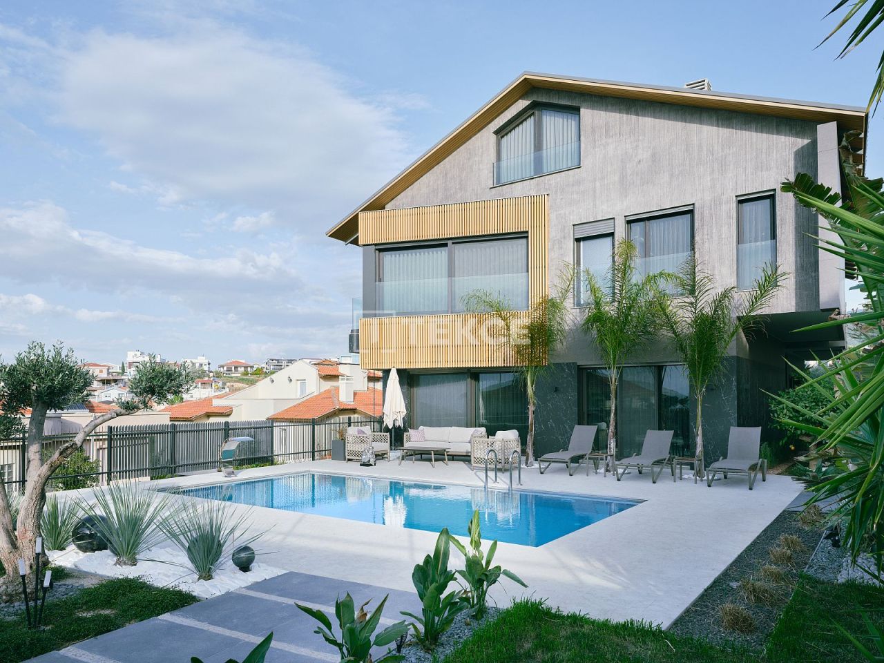 Villa Güzelbahçe, Turquia, 630 m² - imagen 1