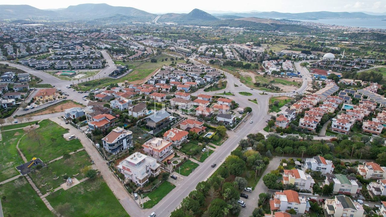 Villa Güzelbahçe, Turquia, 630 m² - imagen 13