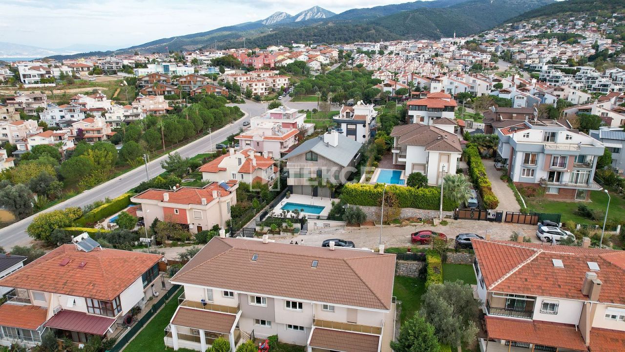 Villa Güzelbahçe, Turquia, 630 m² - imagen 14