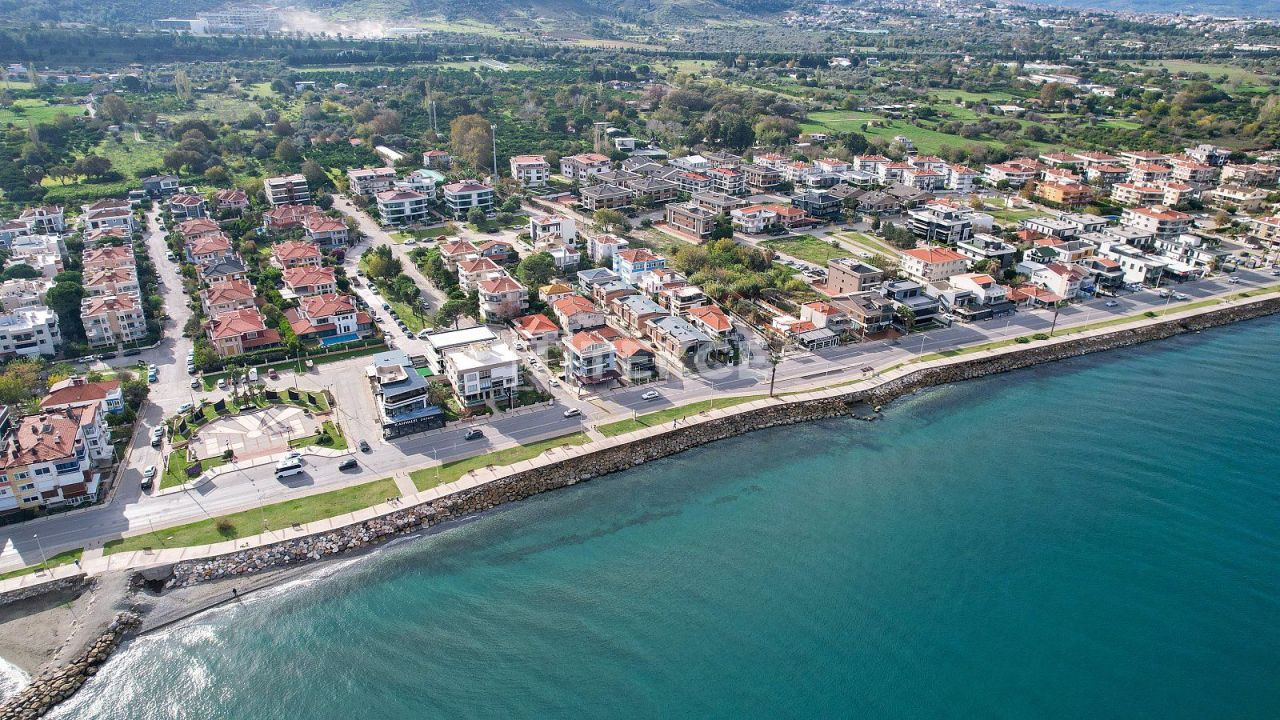 Villa Güzelbahçe, Turquie, 166 m² - image 17