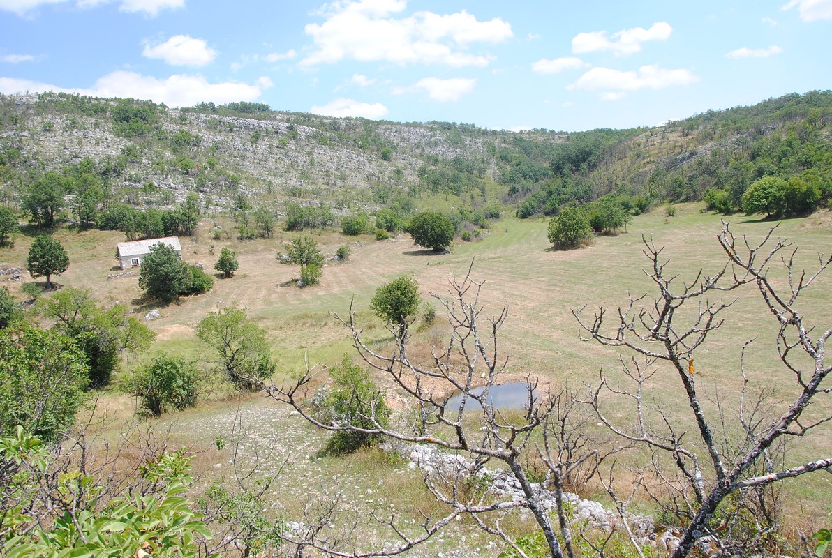 Terreno en Nikšić, Montenegro, 797 162 m² - imagen 16