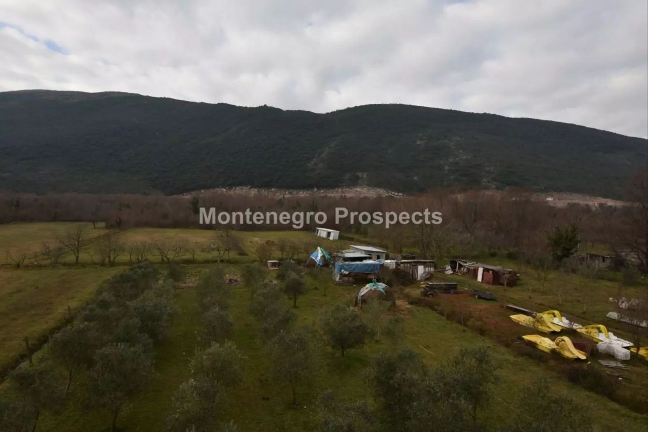 Terreno a Lastva, Montenegro, 7 658 m2 - foto 5