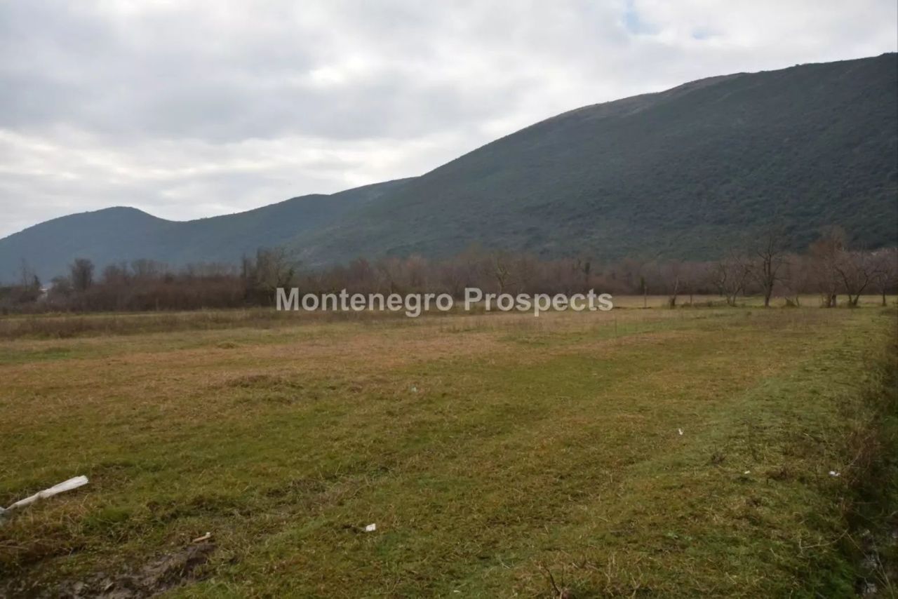Terreno a Lastva, Montenegro, 7 658 m2 - foto 1