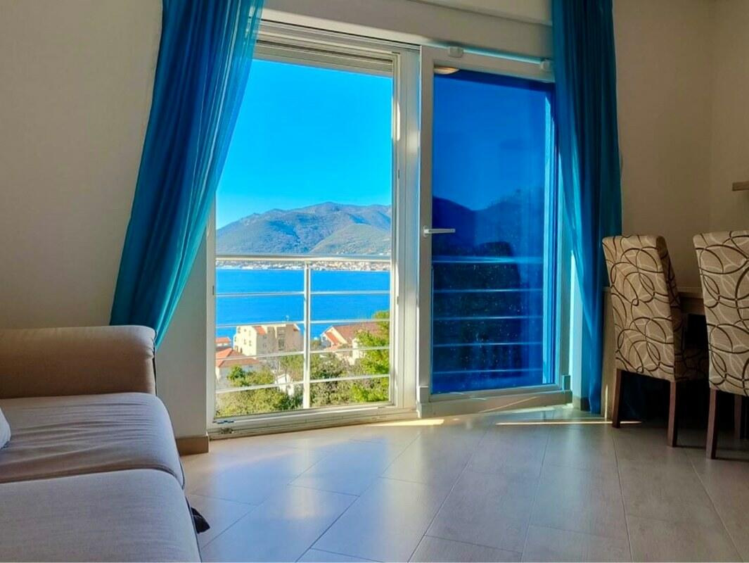 Appartamento a Tivat, Montenegro, 46 m² - foto 2