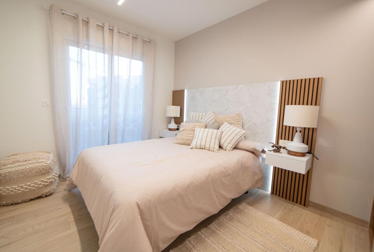 Apartamento en Guardamar del Segura, España, 97 m² - imagen 13