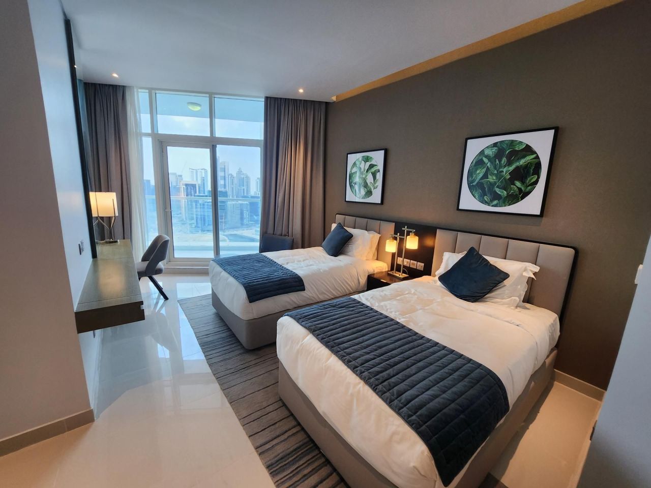 Flat in Dubai, UAE, 130.88 m² - picture 2