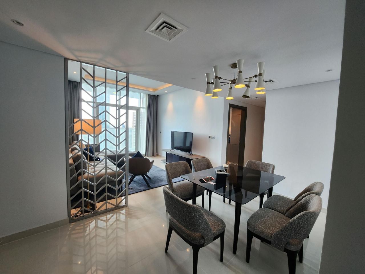 Flat in Dubai, UAE, 130.88 m² - picture 6