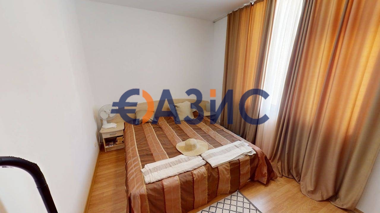 Appartement à Slantchev Briag, Bulgarie, 90 m² - image 4