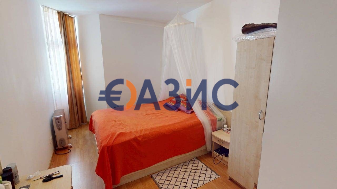Appartement à Slantchev Briag, Bulgarie, 90 m² - image 8