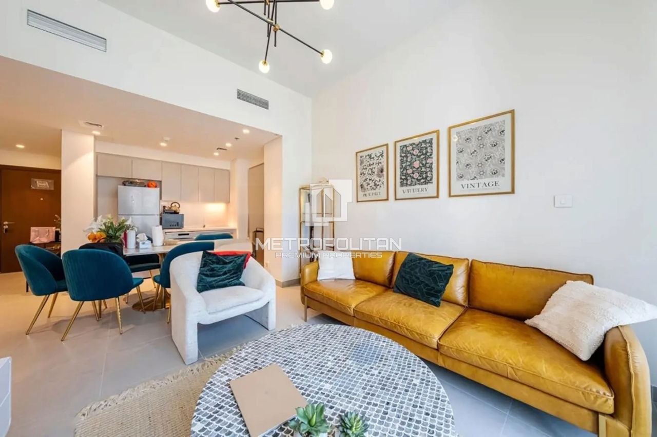 Apartment in Dubai, UAE, 92 m² - picture 2