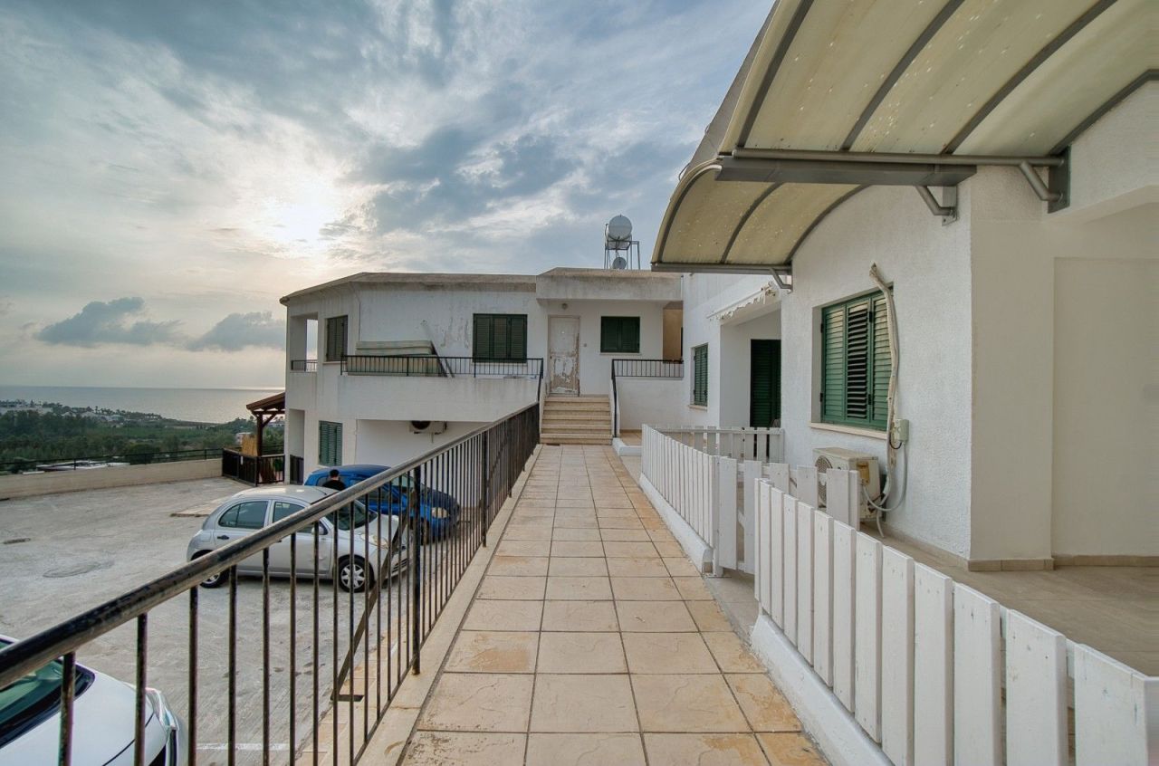 Apartment in Paphos, Cyprus - picture 17