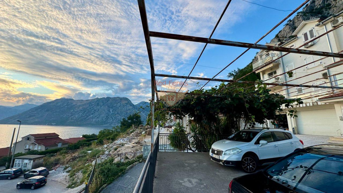 Flat in Kotor, Montenegro, 50 m² - picture 1