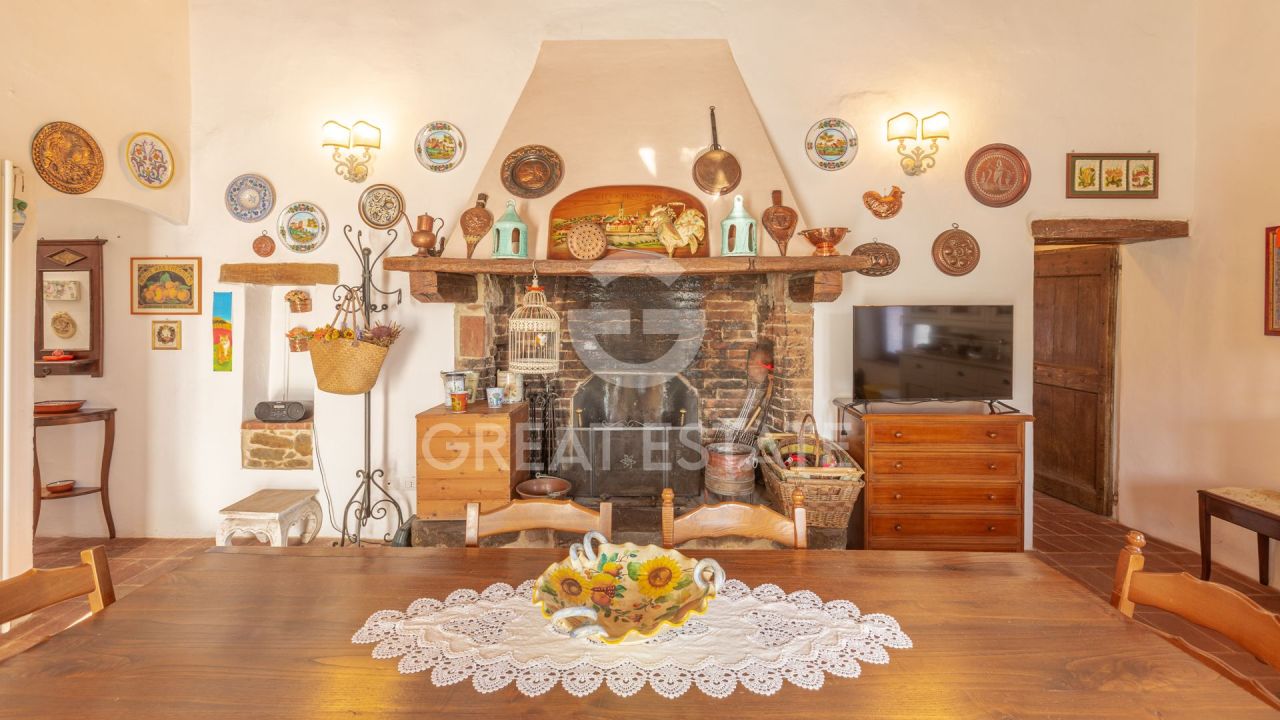 Maison à Montegabbione, Italie, 380.05 m² - image 12