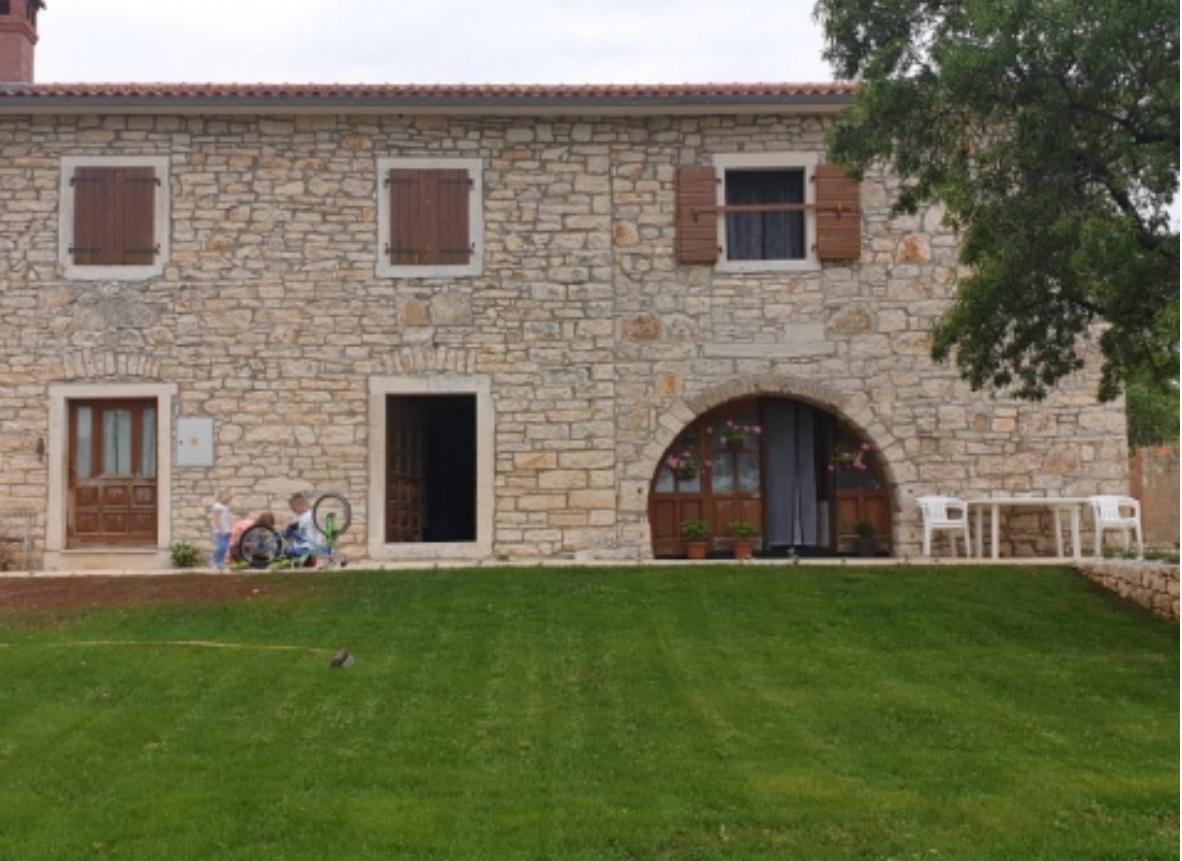 Villa Kanfanar, Croatie, 240 m² - image 1