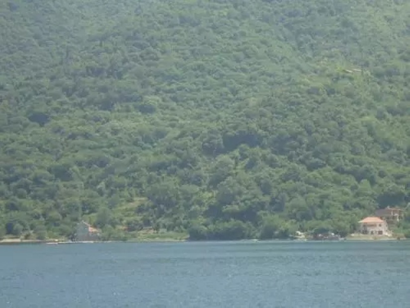 Terreno a Morinj, Montenegro, 20 000 m2 - foto 11