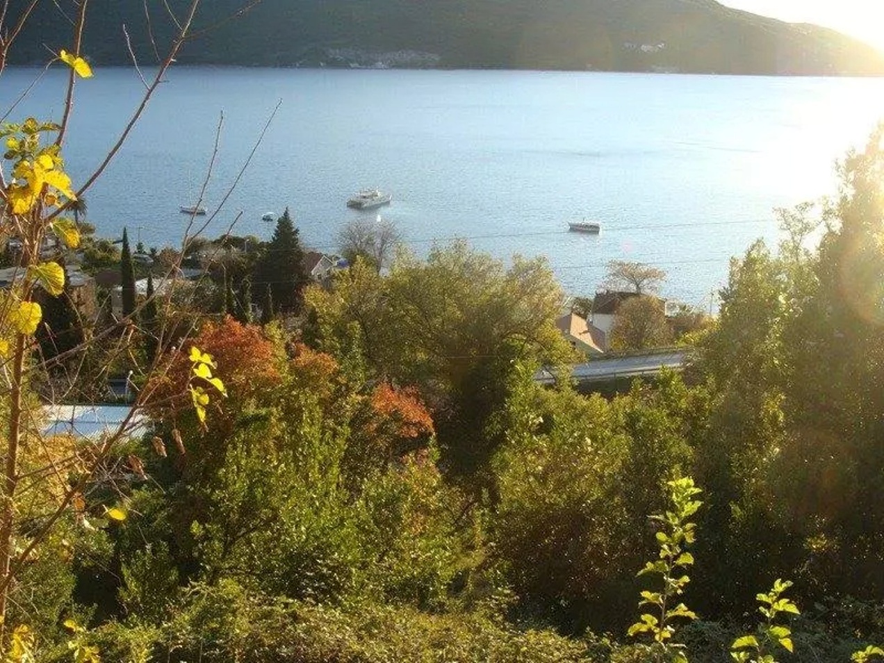 Grundstück in Baosici, Montenegro, 2 750 m² - Foto 1