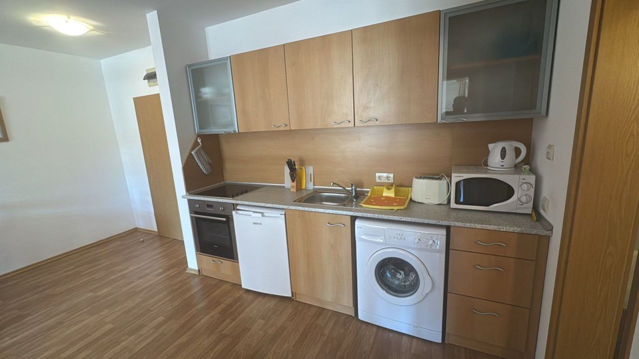 Apartment in Aheloy, Bulgaria, 74 m² - picture 7