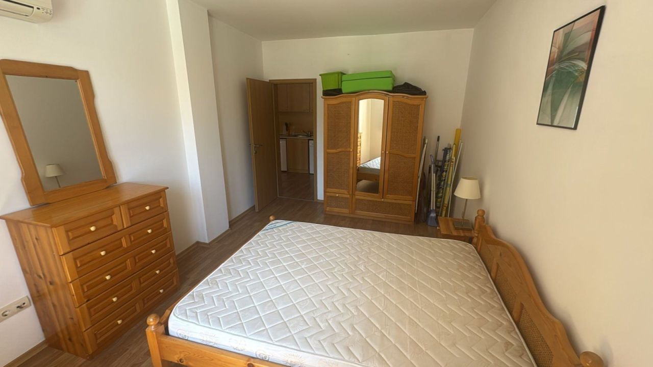 Apartment in Aheloy, Bulgaria, 74 m² - picture 11