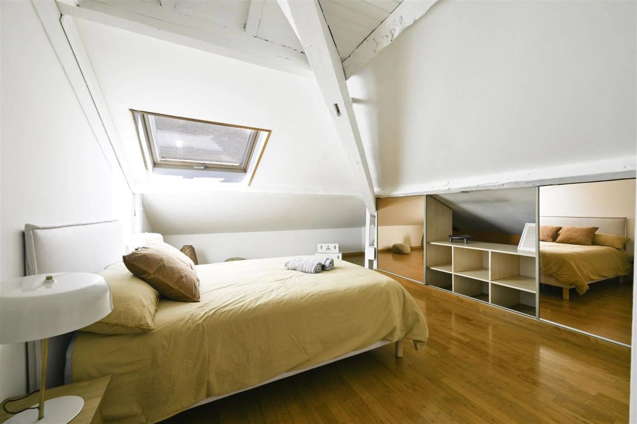 Flat in Cannes, France - picture 6