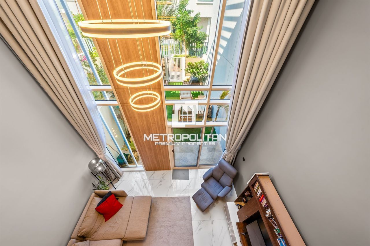 Townhouse a Dubai, EAU, 124 m² - foto 1