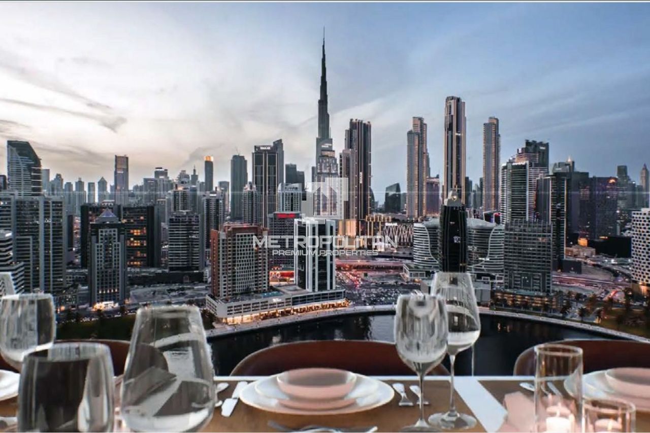 Apartment in Dubai, UAE, 585 m² - picture 3