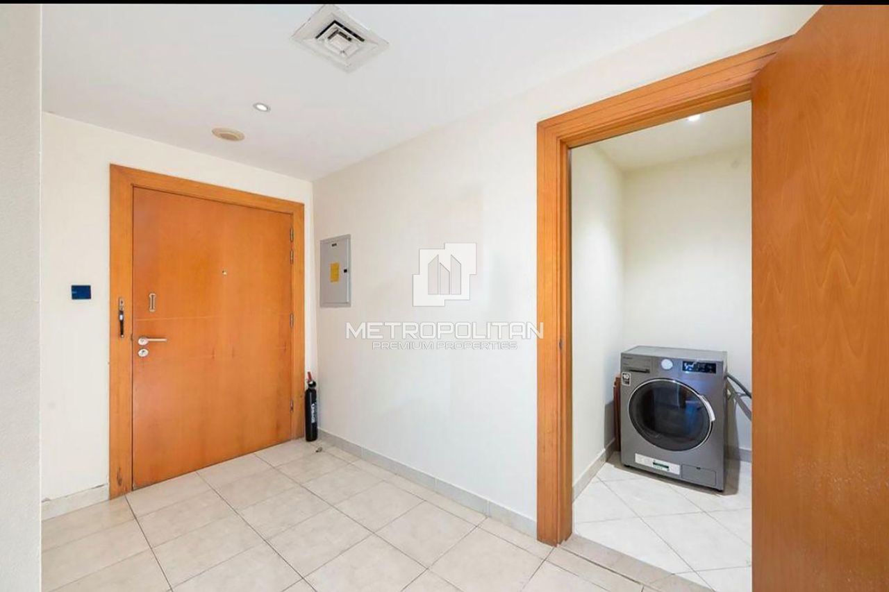 Apartment in Dubai, UAE, 161 m² - picture 6