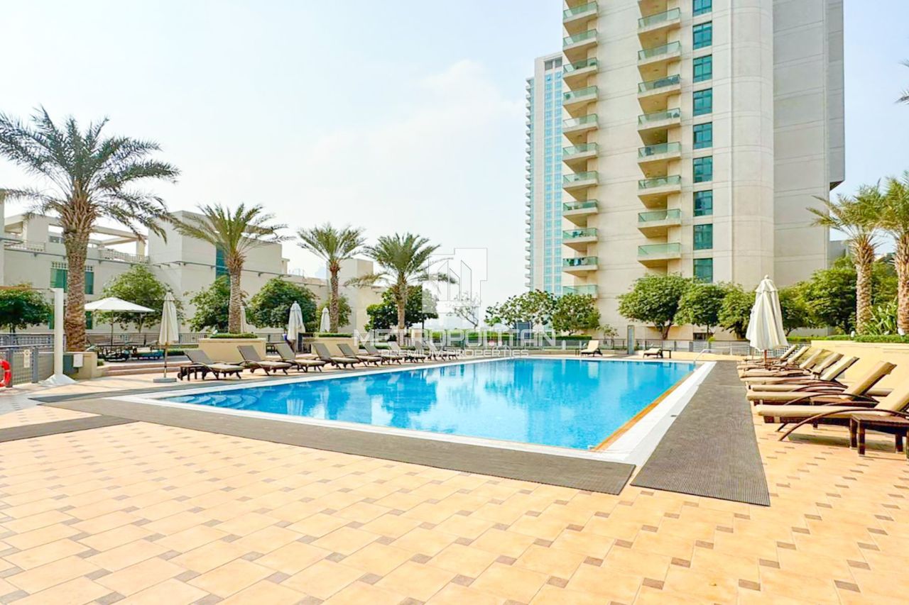 Apartment in Dubai, UAE, 161 m² - picture 14