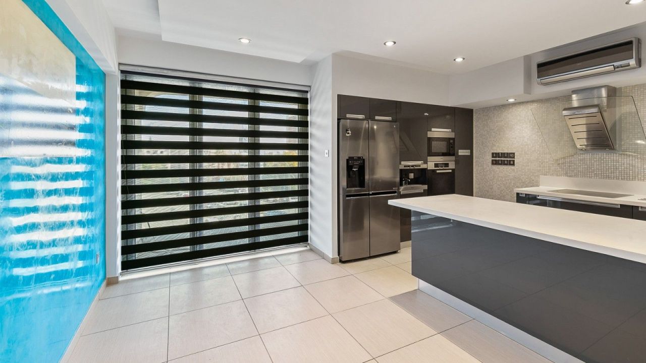 Apartment in Limassol, Cyprus, 201 m² - picture 3