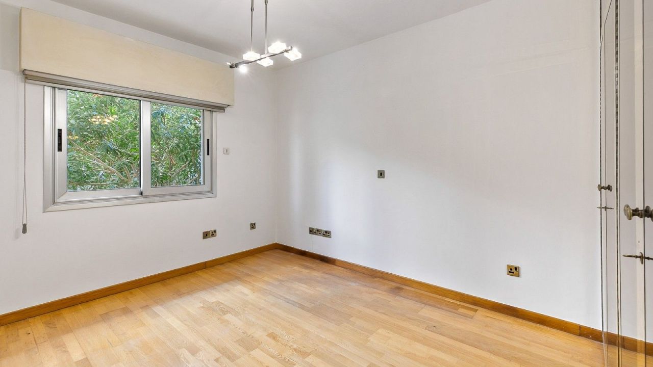 Apartment in Limassol, Cyprus, 201 m² - picture 9