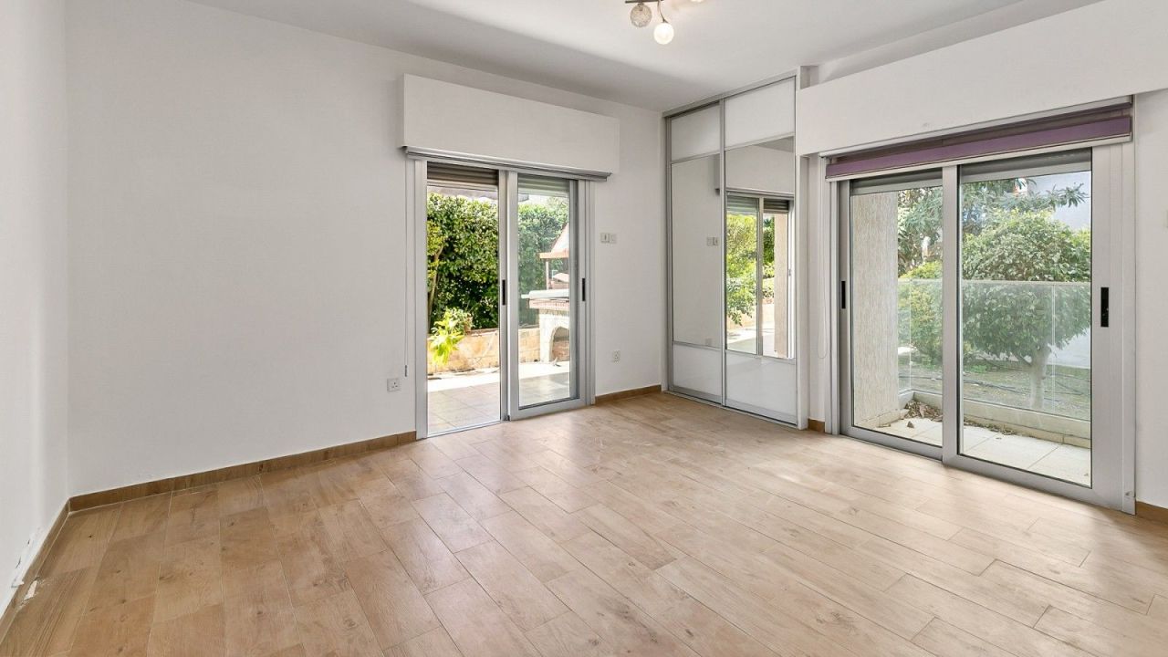 Apartment in Limassol, Cyprus, 201 m² - picture 11