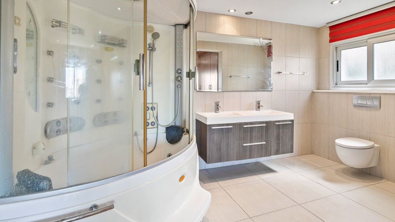 Apartment in Limassol, Cyprus, 201 m² - picture 15