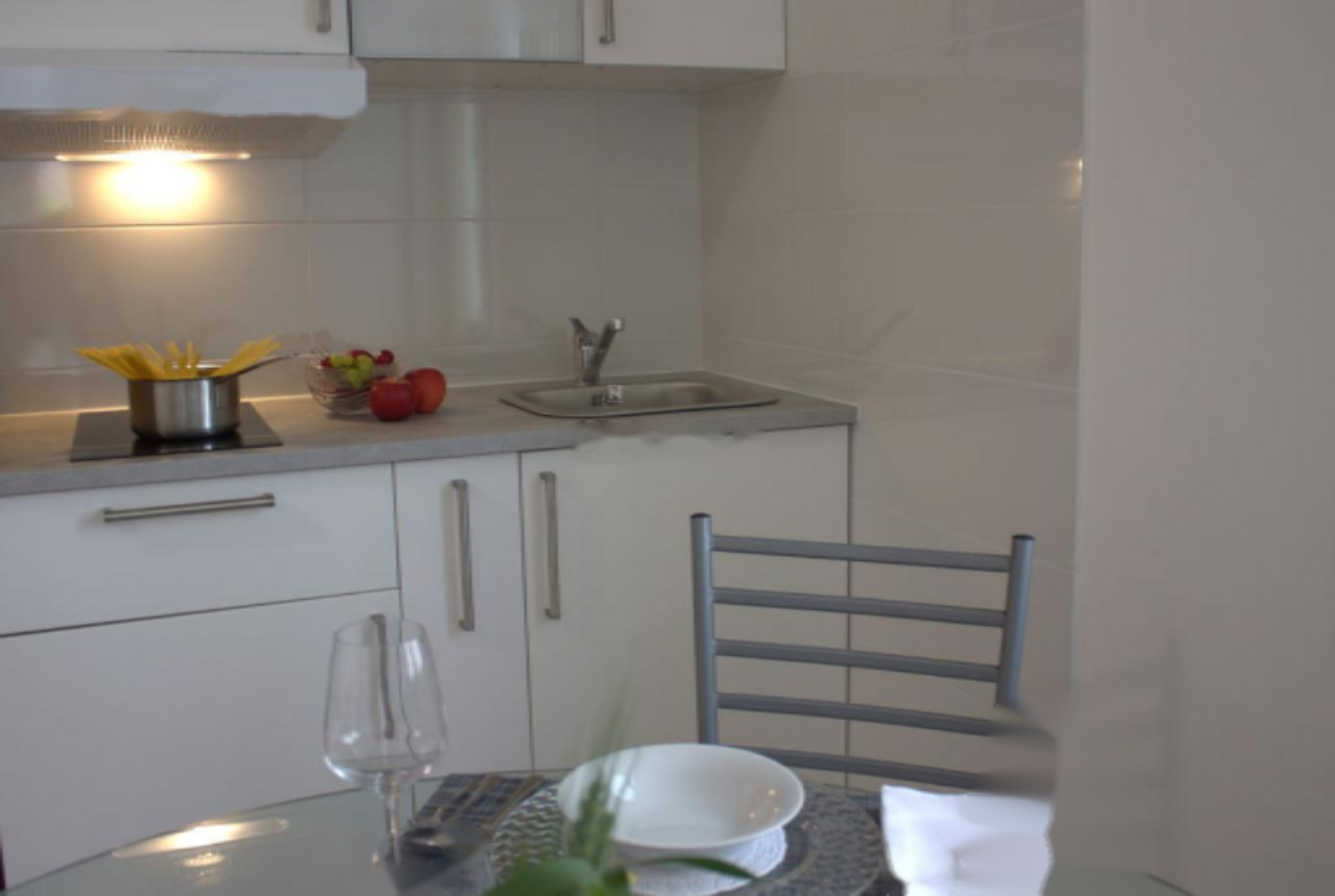 Flat in Koper, Slovenia, 30 m² - picture 1