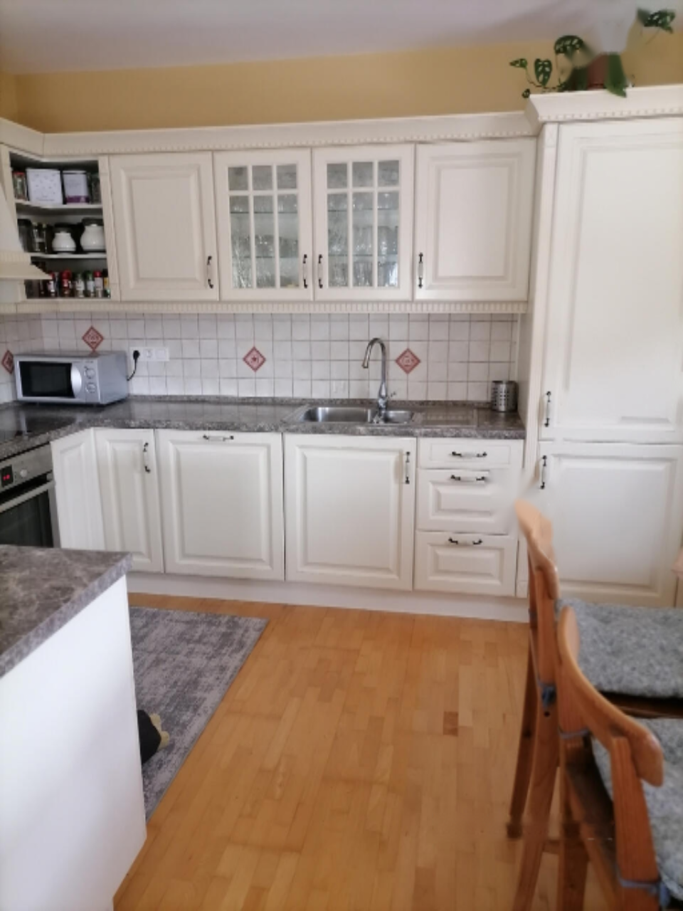 Piso en Liubliana, Eslovenia, 140 m² - imagen 1