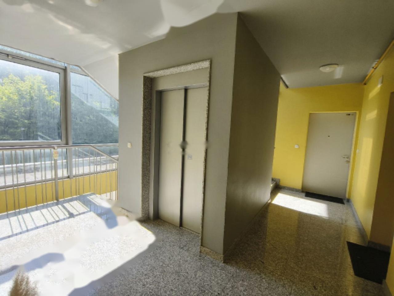 Piso en Liubliana, Eslovenia, 90 m² - imagen 2