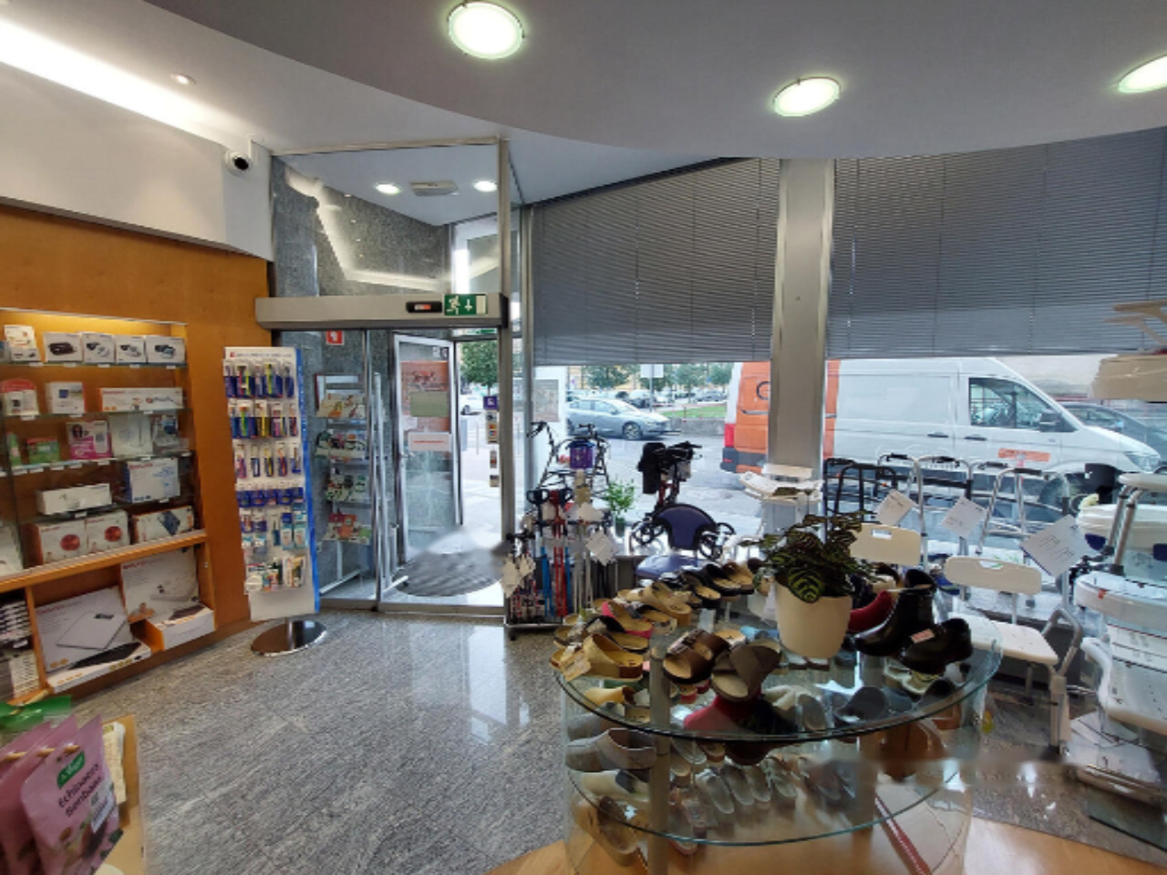 Oficina en Liubliana, Eslovenia, 60 m² - imagen 3